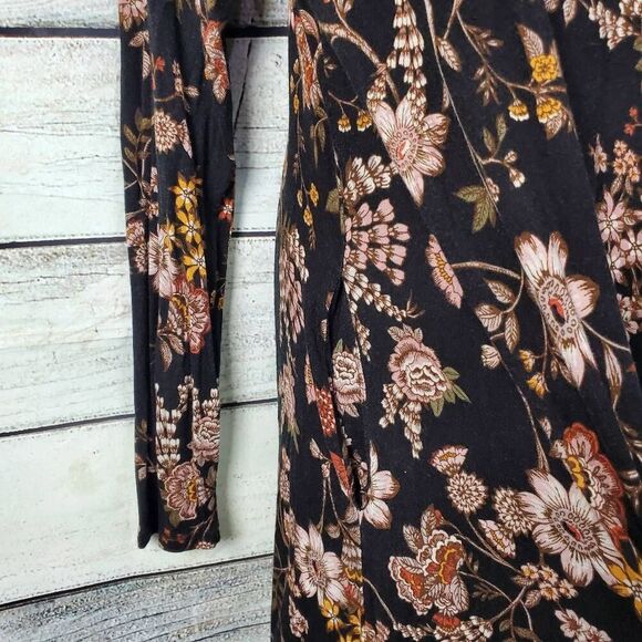 Maurices 24/7 Women’s Black Floral Swing Dress M Long Sleeve Stretch Soft Knit F - Picture 4 of 8